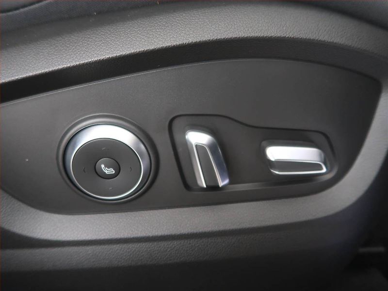 Chery Tiggo 8 (2026) 1.6 TGDI, UNIQUE, Ad. tempomat - fotka 27 z 31