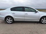 Volkswagen Passat (2012) 2.0 /103kW - náhled 8