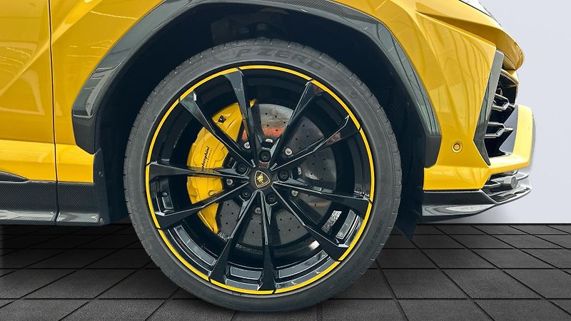 Lamborghini Urus (2021) Pearl Capsule, Záruka - fotka 6 z 15