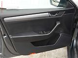 Škoda Superb (2015) 2.0 TDi 4x4, DSG, navi, bixen - náhled 18