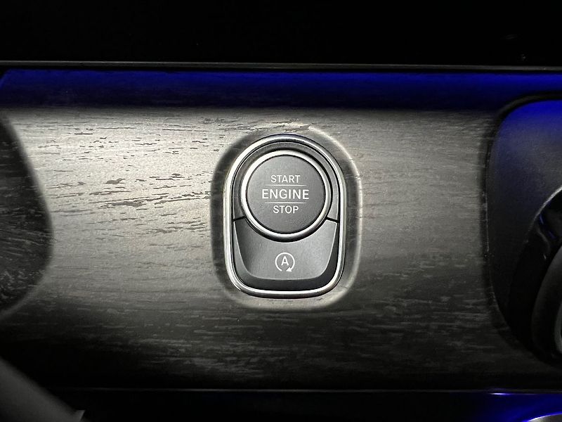 Mercedes-Benz Třídy V 300d 4M EXCLUSIVE XL, AIRMATIC - fotka 27 z 34