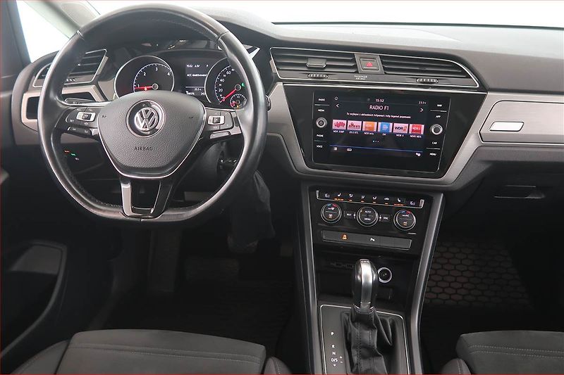 Volkswagen Touran (2019) Comfortline 1.6 TDI, Automat - fotka 7 z 18