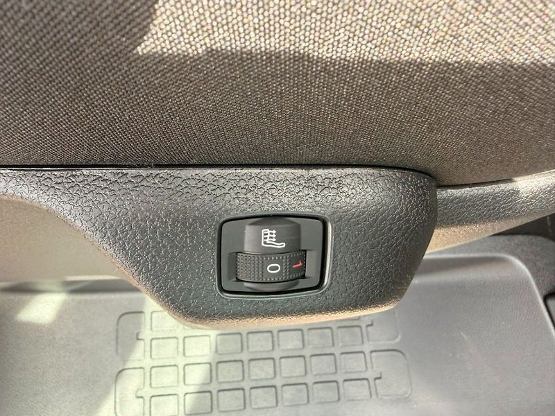 Fiat Scudo Ulysse Icon 2.2 MTJ 180k 8AT L - fotka 17 z 20