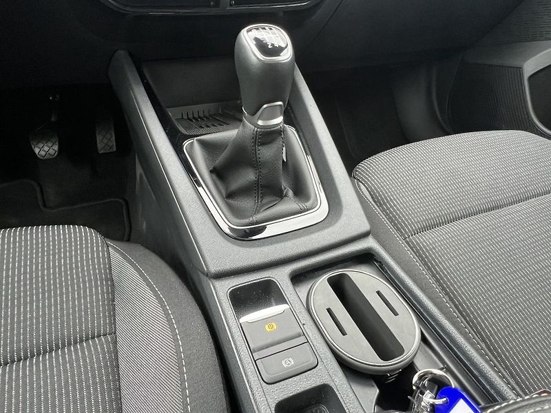 Škoda Octavia Selection 1.5 TSI 110 kW - fotka 30 z 35