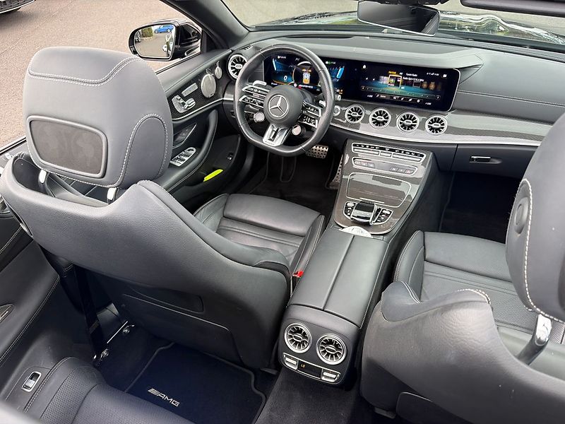 Mercedes-Benz Třídy E E 53 AMG Cabrio - fotka 27 z 44