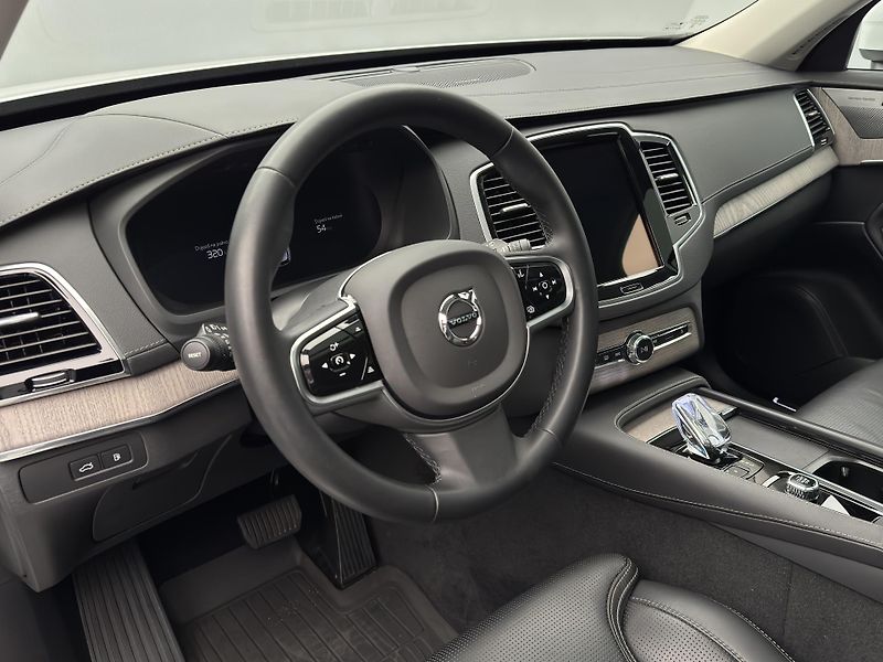Volvo XC90 T8 AWD RECHARGE BRIGHT PLUS CZ - fotka 24 z 55