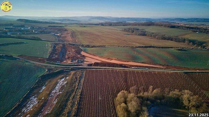 Staveniště dálnice D6 úseku Petrohrad - Lubenec. Foto: Jan Banán Svoboda