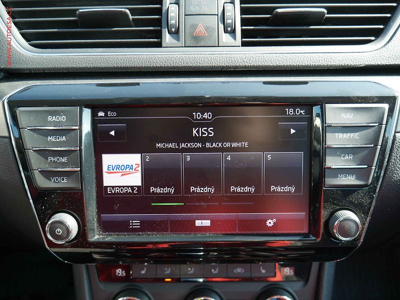 Škoda Superb (2016) 2.0TDi, ČR, Style - fotka 16 z 21