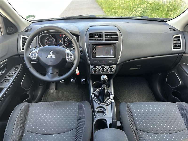 Mitsubishi ASX 1,6 TAŽNÉ - fotka 14 z 24