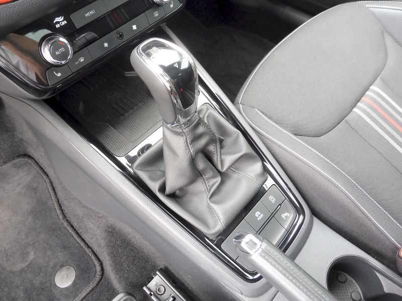 Škoda Kamiq (2025) Monte Carlo 1,0 TSI 85kW DSG - fotka 19 z 30