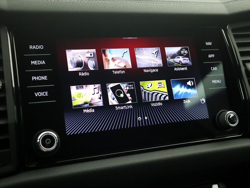 Škoda Kodiaq 2,0 TDI 147kW Sportline 4x4 DP - fotka 30 z 43