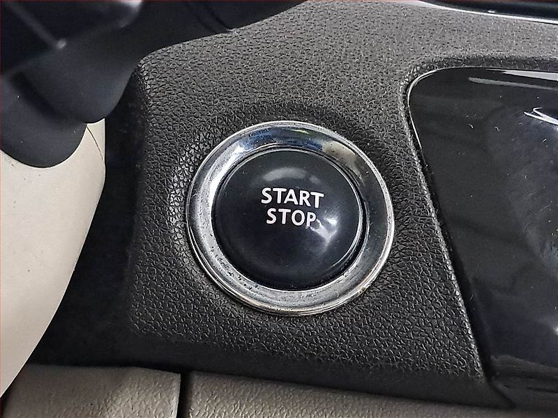 Renault Grand Scénic (2013) 1.5 dCi, Serv.kniha, Tažné - fotka 17 z 24