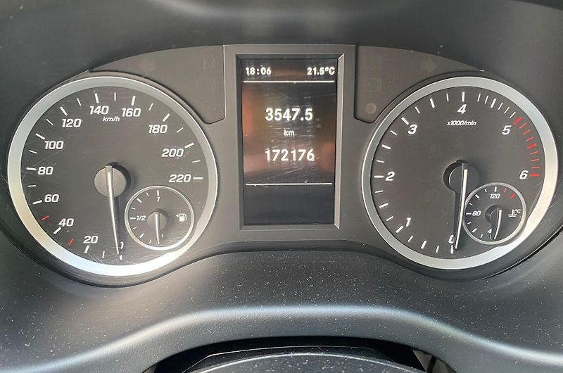 Mercedes-Benz Vito (2021) - fotka 11 z 19