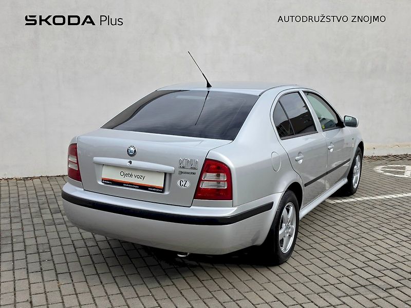 Škoda Octavia (2003) 1,9 TDI 81kW Elegance - fotka 2 z 21
