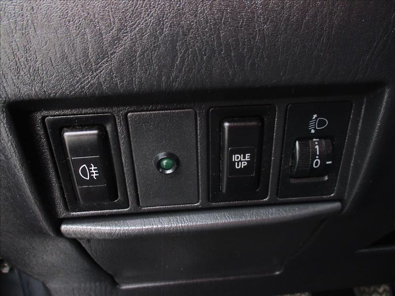 Toyota RAV4 2,0 D4D, 4x4,digiklima,tažné, - fotka 27 z 33