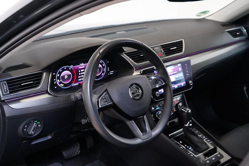 Škoda Superb - fotka 5 z 6