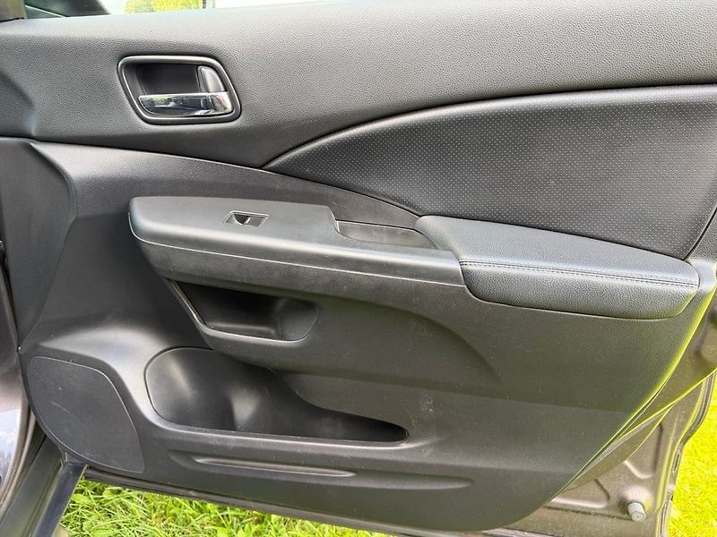 Honda CR-V (2013) - fotka 16 z 36