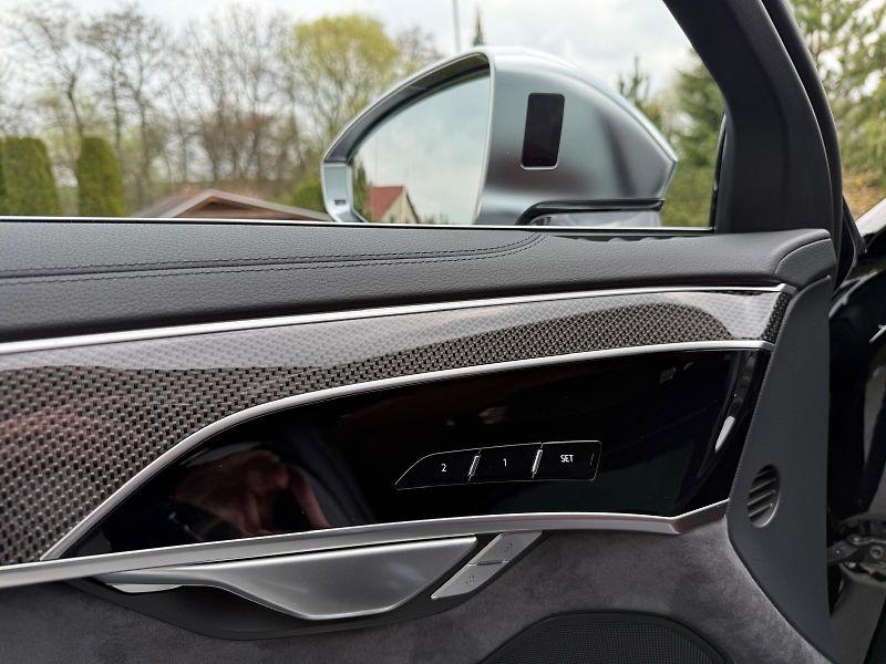 Audi S8 (2026) MAX výbava - fotka 9 z 22