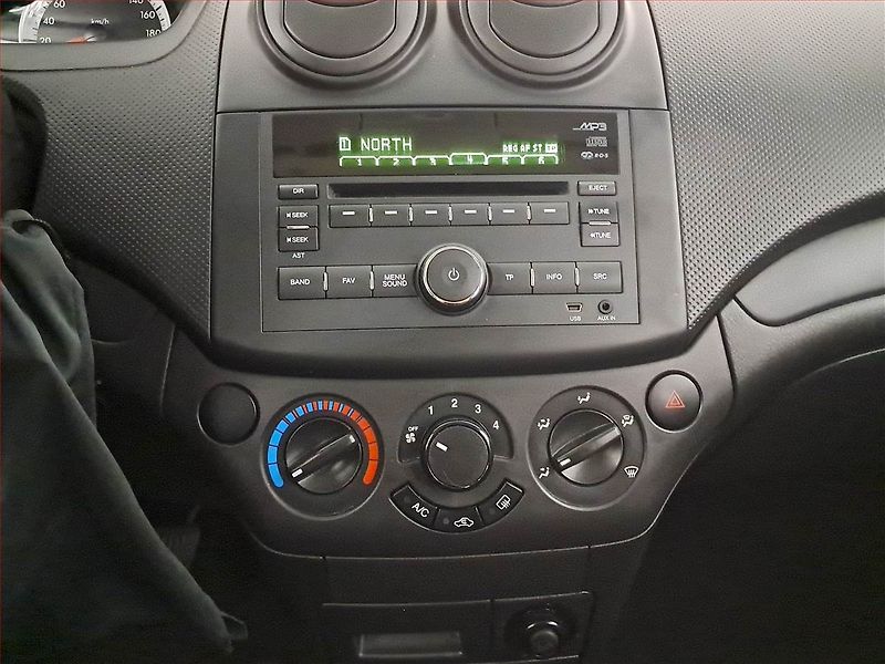 Chevrolet Aveo (2011) 1.2 i 16V, nová STK, Klima - fotka 12 z 15