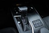 Lexus UX 250h 2.0 E-CVT 1.MAJITEL DPH ČR - náhled 19