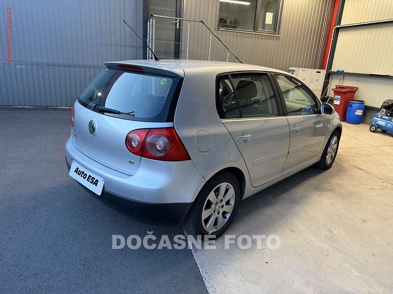 Volkswagen Golf (2007) 1.6i LPG, AC - fotka 2 z 3