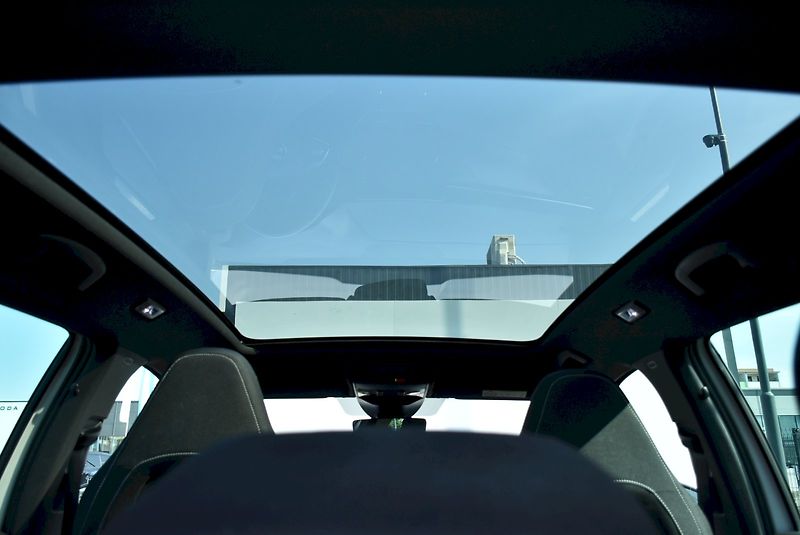Škoda Kamiq (2023) MONTE CARLO TSI 110/1.5 M6 - fotka 8 z 31