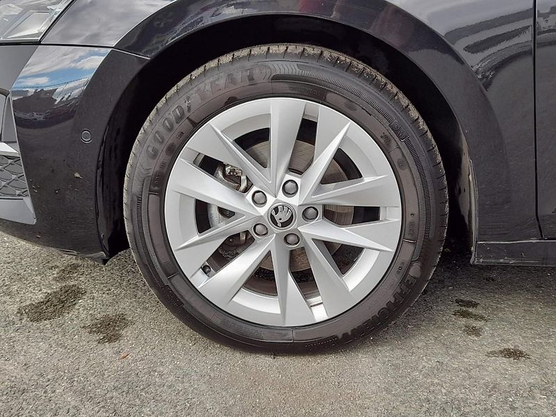 Škoda Octavia Top Selection 2.0 TDI 110kW 7A - fotka 15 z 20