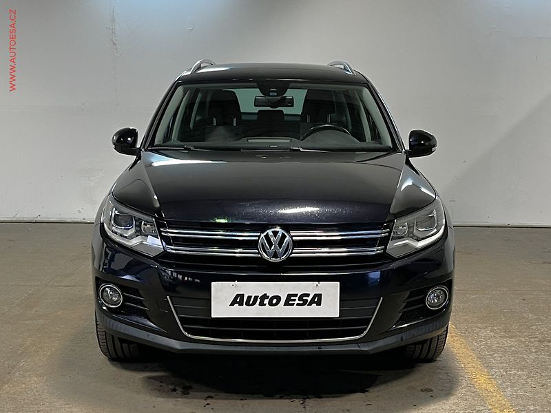 Volkswagen Tiguan (2015) 2.0TDi 4x4, ČR, Sport, DSG - fotka 2 z 14