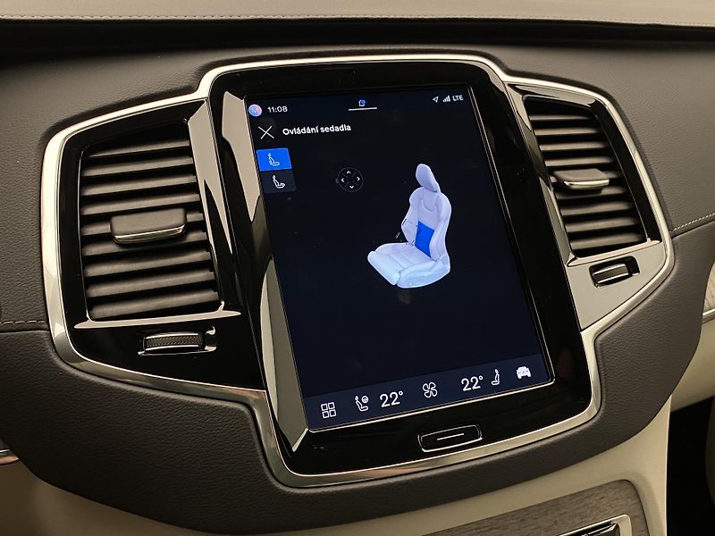 Volvo XC90 B5 AWD PLUS BRIGHT AUT CZ - fotka 53 z 58