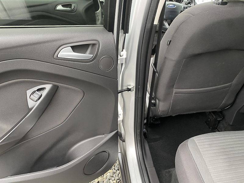 Ford C-MAX 1.5TDC-i 120PS NEW MODEL NAVI! - fotka 104 z 155