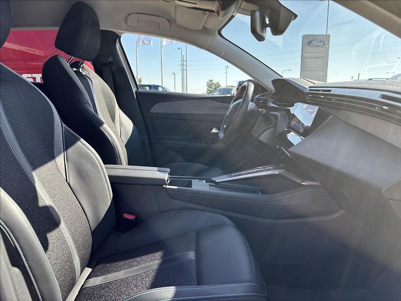 Peugeot 308 1,5 HDi 96kW Allure AUT DPH - fotka 20 z 47