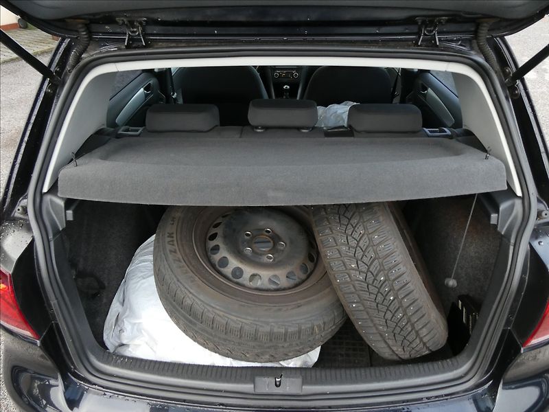 Volkswagen Golf 1,4 TSi 90kW 2xkola,po servise - fotka 25 z 47