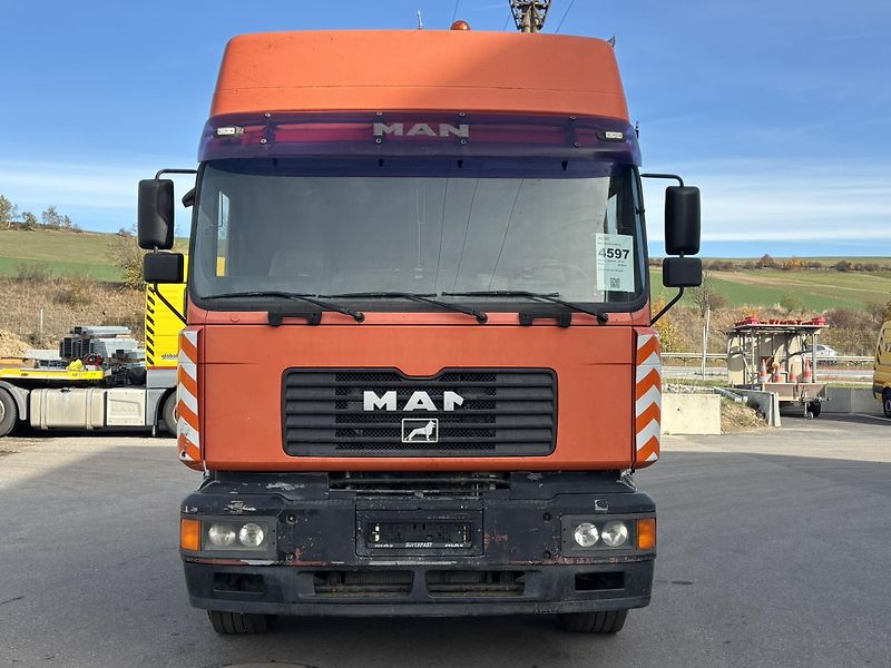 MAN 26.414 6x2 RETARDÉR EURO 2 - fotka 2 z 25