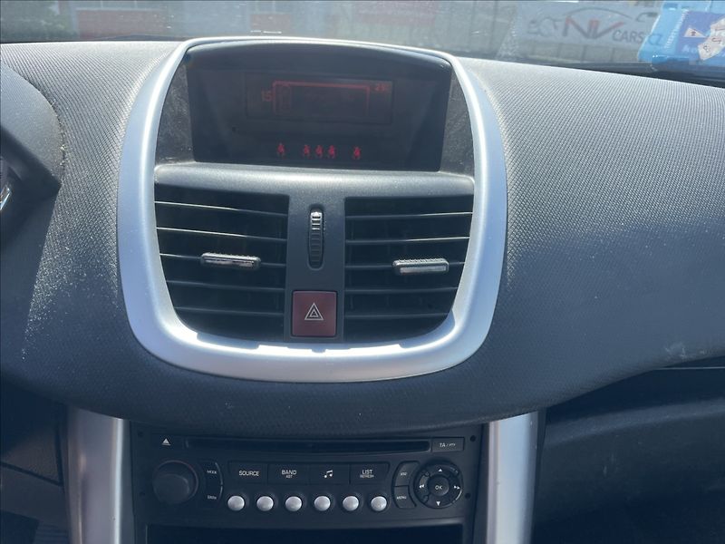 Peugeot 207 1,4 i 54kw Klima ESP po STK - fotka 16 z 33