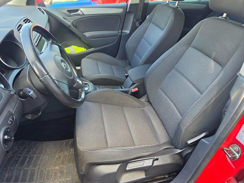 Volkswagen Golf 1.2 TSI  - fotka 25 z 26