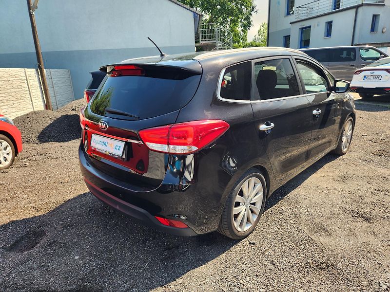 Kia Carens 1.MAJ.-KAMERA-KLIMA-TEMPOMAT - fotka 7 z 10