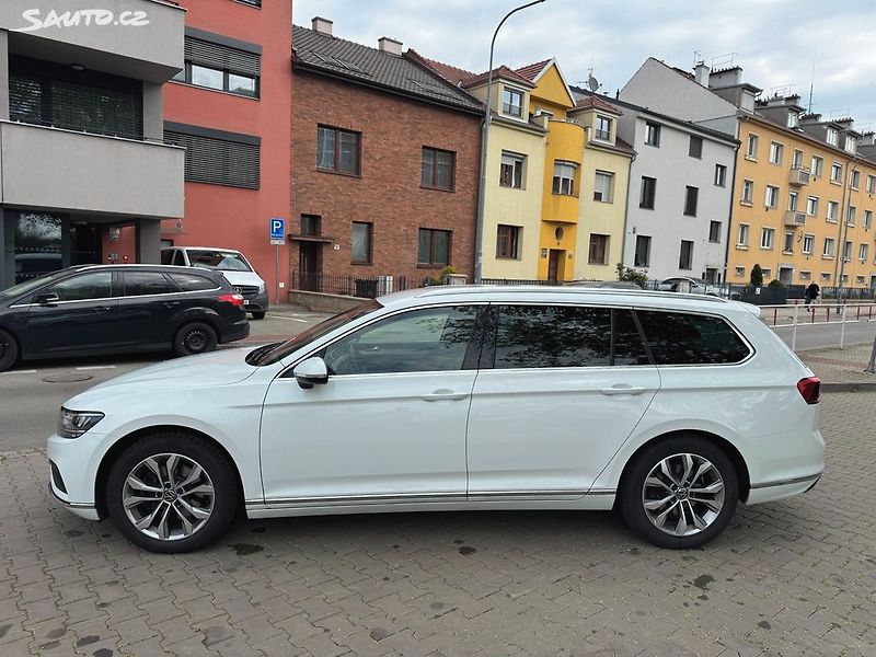 Volkswagen Passat 1.5TSi 110kW DSG ČR - fotka 3 z 28