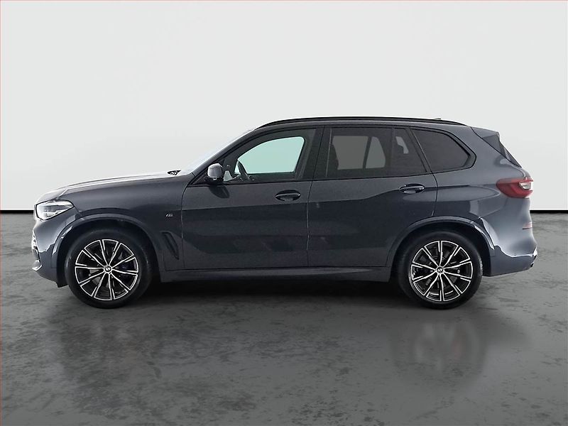 BMW X5 (2021) xDrive30d - fotka 3 z 23