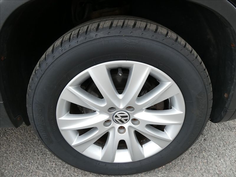 Volkswagen Tiguan 2,0 TDi 130kW Sport 4x4,TZ,nav - fotka 12 z 50