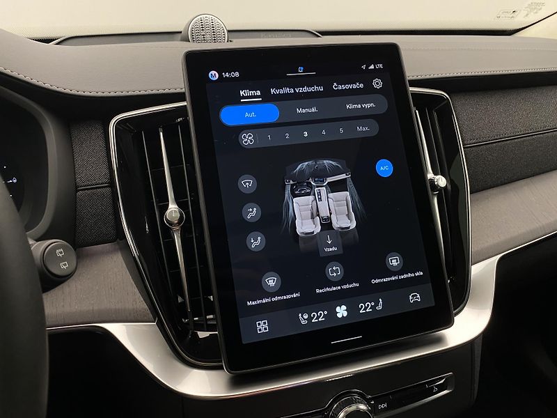 Volvo XC90 (2026) T8 AWD RECHARGE DARK ULTRA - fotka 45 z 76