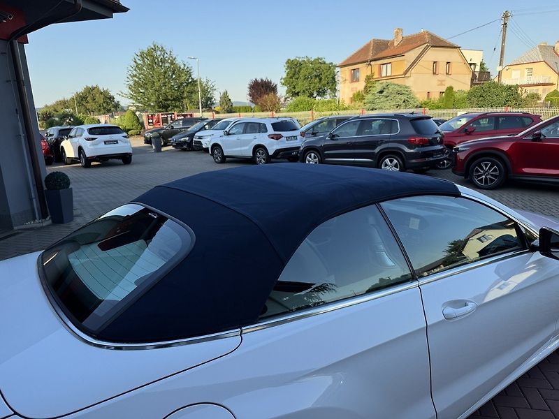Mercedes-Benz Třídy E (2015) 250d Ad.LED Harman/Kardon - fotka 45 z 50