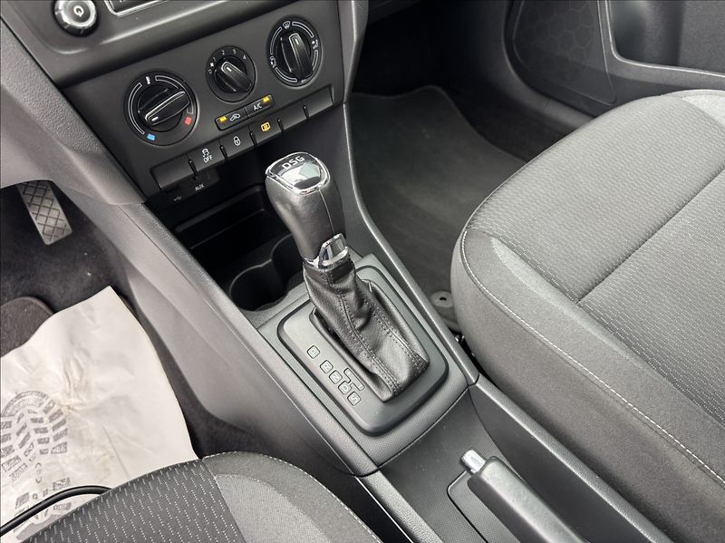 Škoda Rapid 1,6 TDI DSG SPACEBACK tažné - fotka 39 z 50