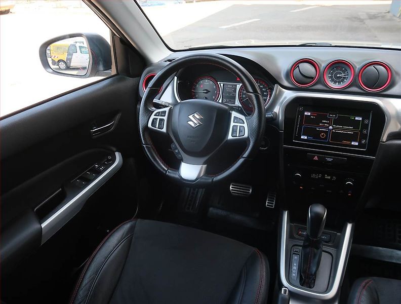 Suzuki Vitara (2016) 1.4 BoosterJet, 4X4, Automat - fotka 7 z 25