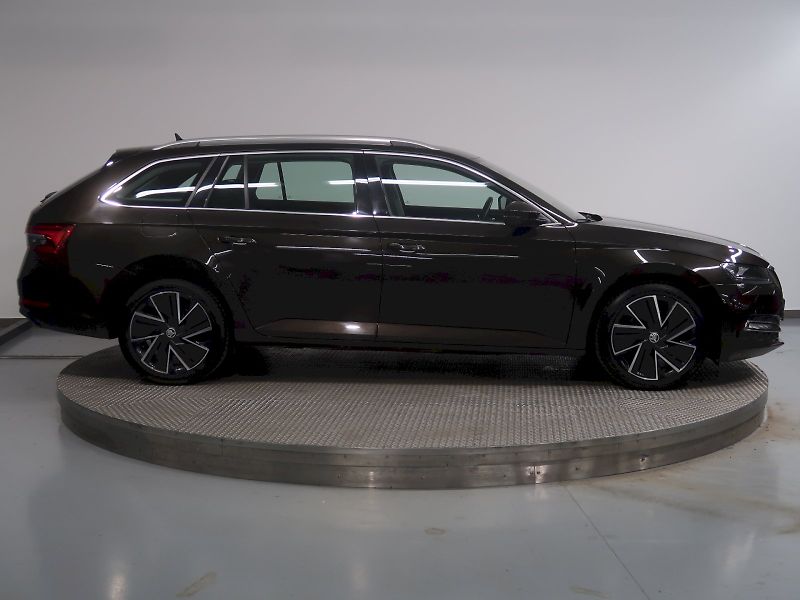 Škoda Superb (2021) STYLE 2.0TDI 147KW 4x4 DSG LED - fotka 8 z 36