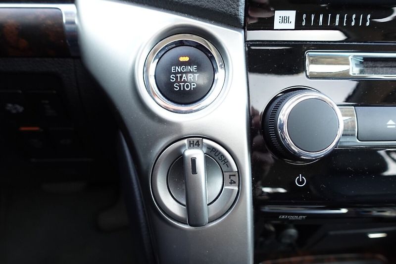 Toyota Land Cruiser 4.5D-4D V8 200kW 6A/T Lux+ - fotka 25 z 35