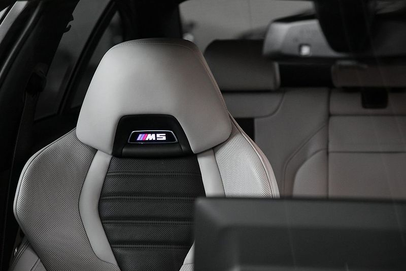 BMW M5 Competition 460kW Soft B&W HUD - fotka 41 z 50
