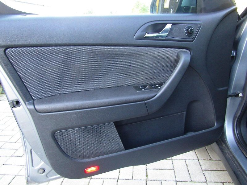Škoda Yeti (2011) 1.6 TDI  77kW NOVÁ SPOJKA - fotka 18 z 37
