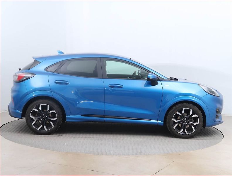 Ford Puma (2020) ST-Line X 1.0 EcoBoost mHEV - fotka 6 z 15