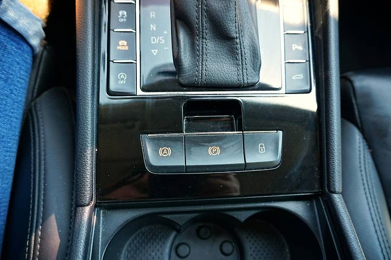Škoda Superb (2017) L&K 2,0 TDI 140 kW - fotka 41 z 62