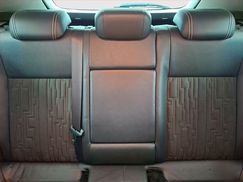 Opel Astra (2011) 2.0 CDTI, Xenony, Tempomat - fotka 10 z 13